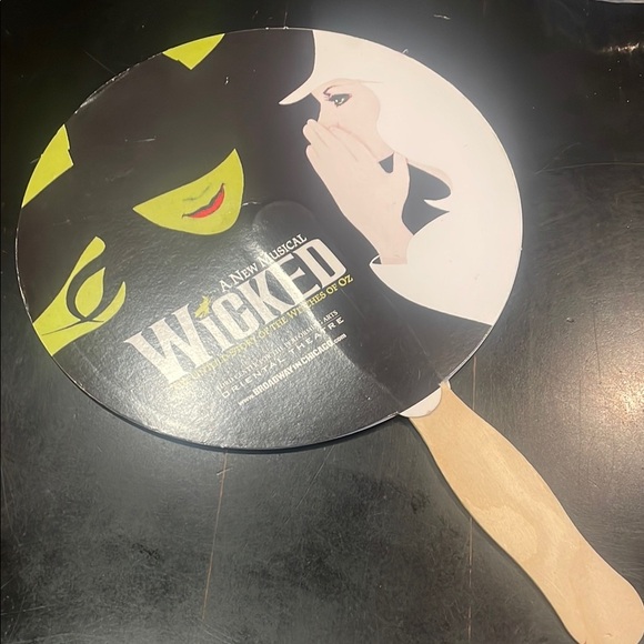 Wicked Musical Fan - Picture 1 of 1